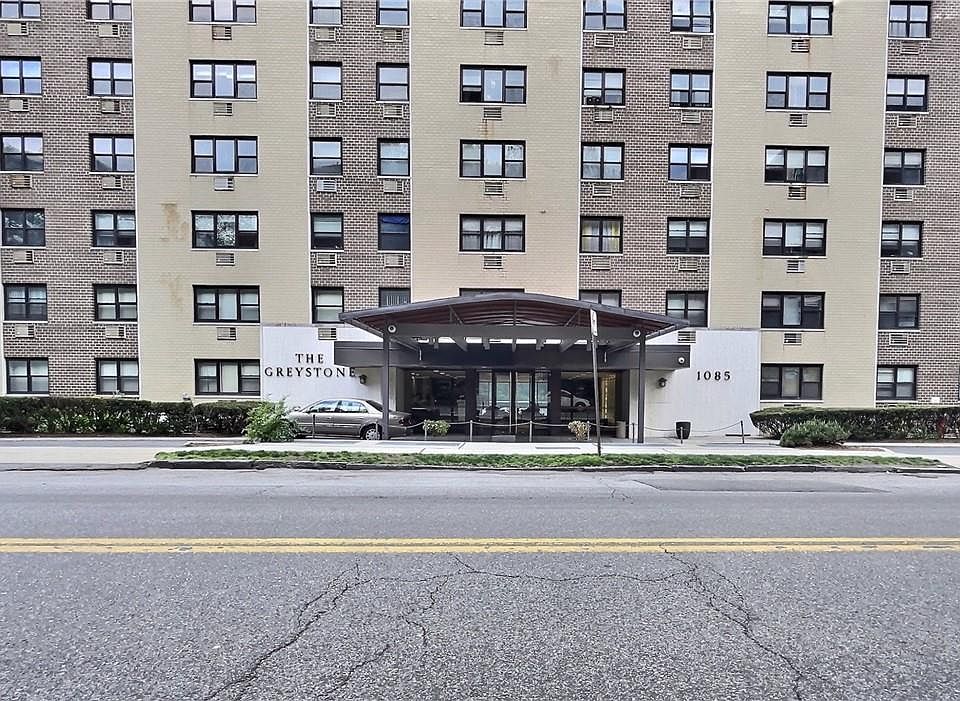 1st image of 1085 Warburton Avenue #107