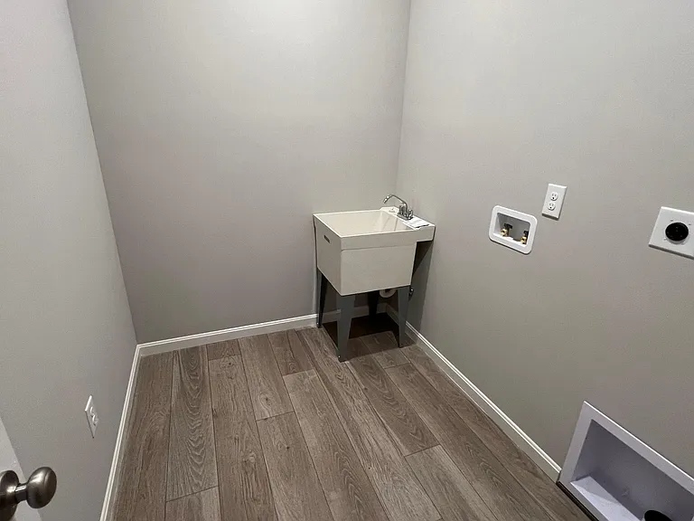 6976 Briarcliff Ct — Photo 14