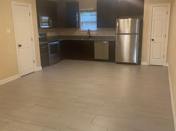320 Gage Ave #1, Nederland, TX 77627