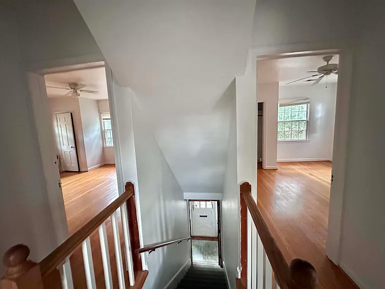 1208 S Cleveland St #TOP FLOOR — Photo 3