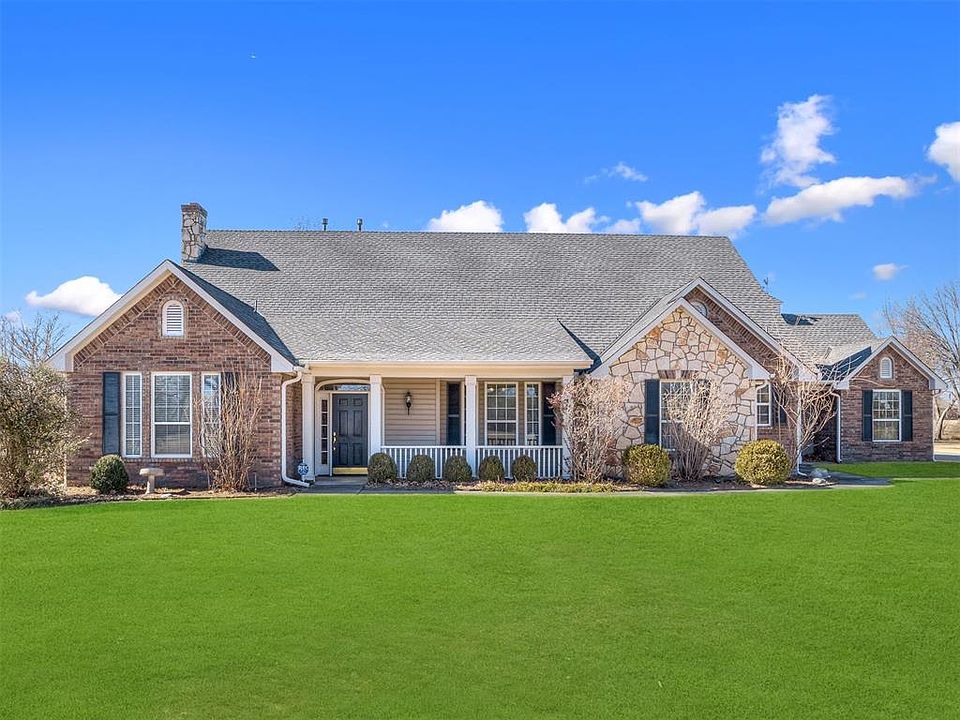 1st image of 105 S Olde Bridge Rd