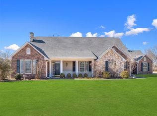 105 S Olde Bridge Rd, Moore, OK 73160