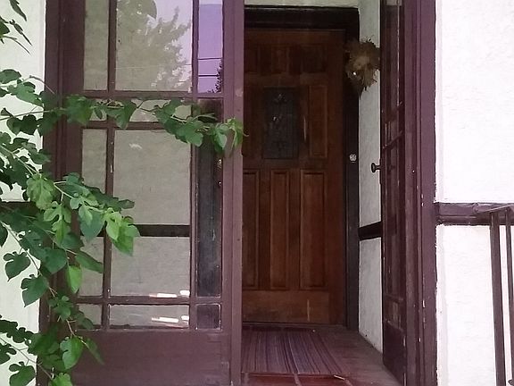5th image of 612 Laurel Ave