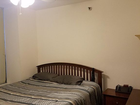 4th image of 537 S Dearborn St APT 3B