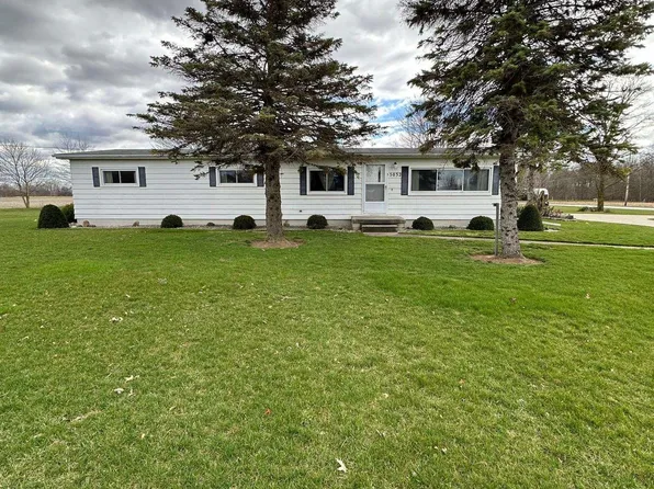 5032 Birch Run Rd, Birch Run, MI 48415
