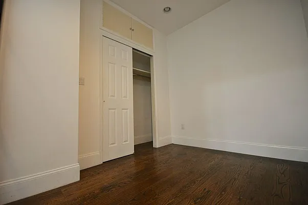 Rented by REAL New York | media 36