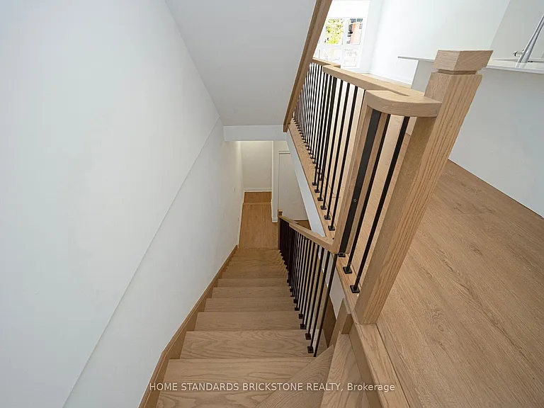 22 Chesley St — Photo 40