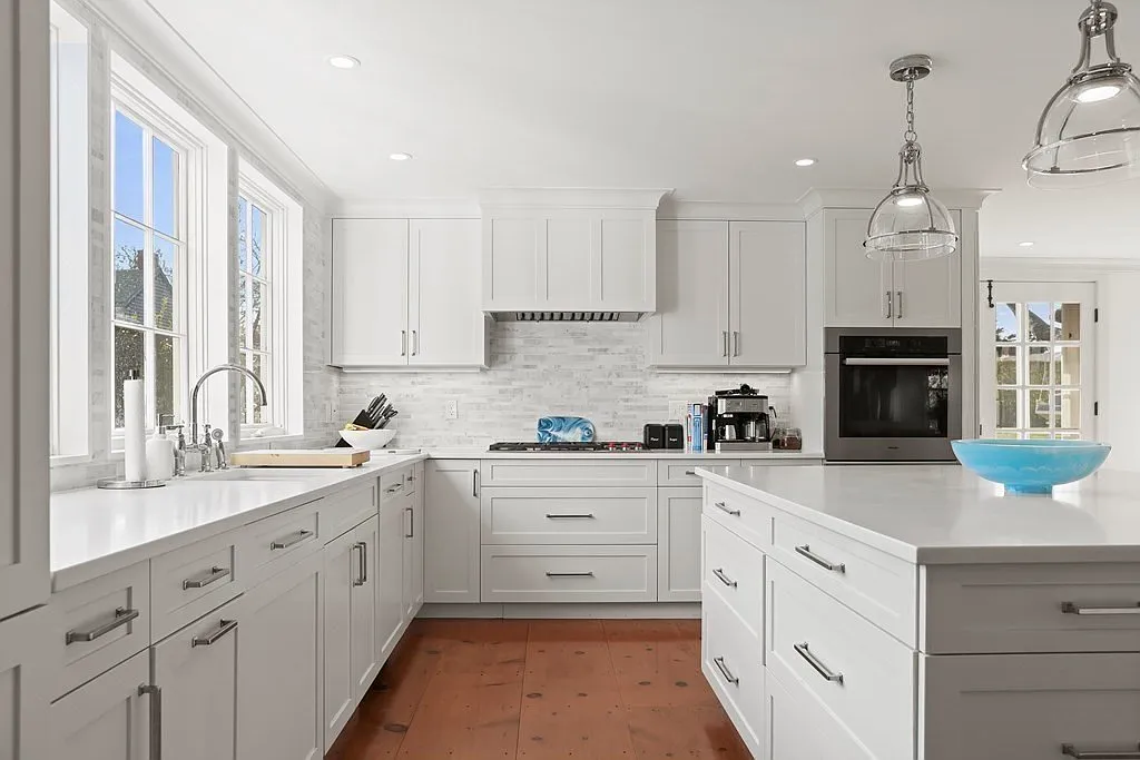 6 bed, 6.5 bath, 4781 sqft, $40,000 — Photo 4
