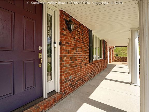 2nd image of 5421 Tanglewood Rd