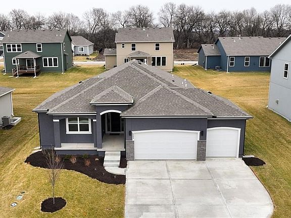 2nd image of 3209 SW Arboridge Dr