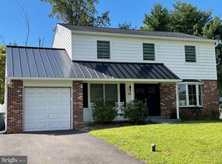 687 Woodlyn Dr, Feasterville Trevose, PA 19053