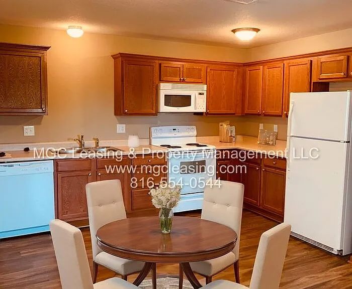 202 S Black Jack Ave — Photo 3