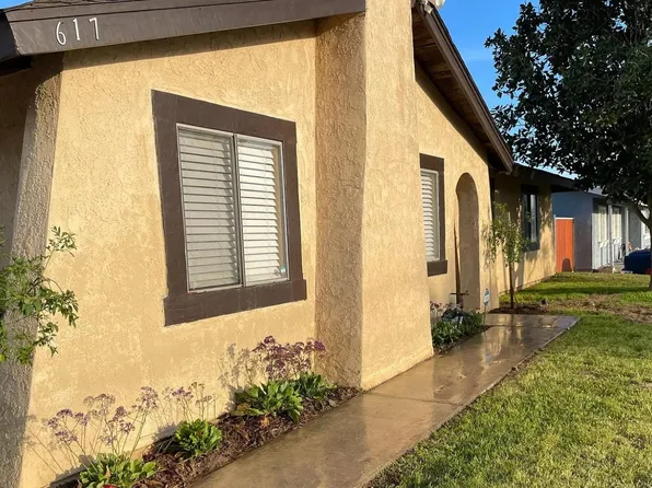 617 S Spruce Ave, Rialto, CA 92376