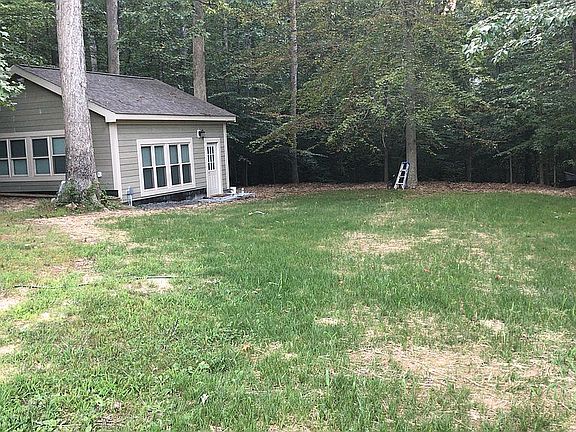 4th image of 8974 Westchester Dr