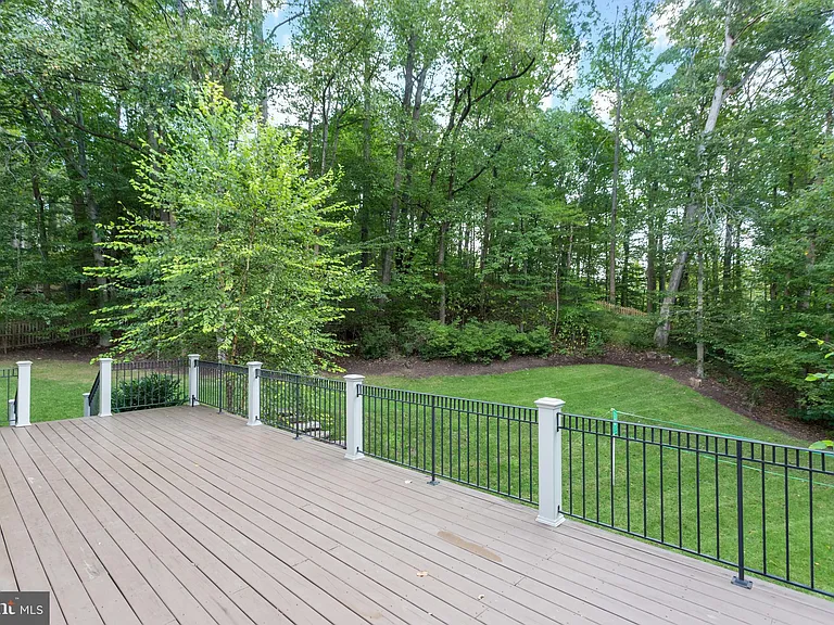 6707 Wemberly Way — Photo 26