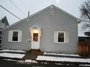 2055 Schiller St, Dubuque, IA 52001