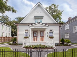 105 Fishburne St, Charleston, SC 29403