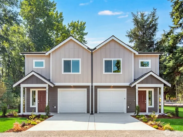 612 & 614 122nd Street Ct E, Tacoma, WA 98445