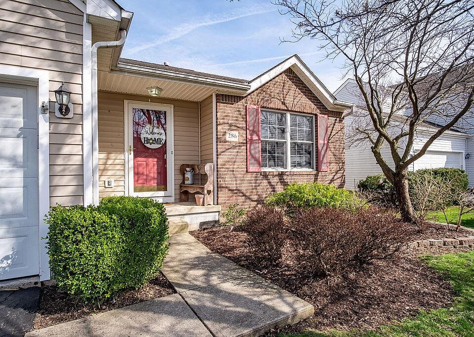1st image of 286 Hayfield Dr