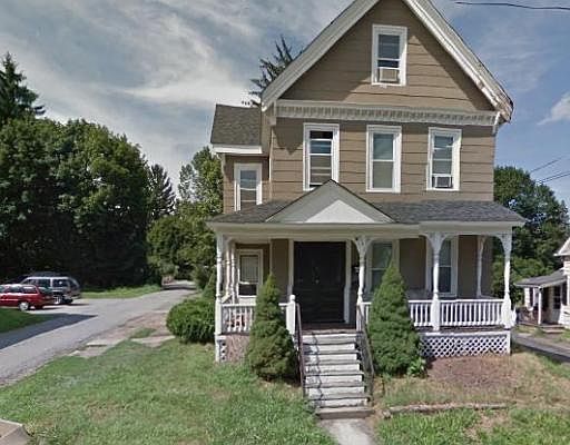 2nd image of 143 Lincoln St