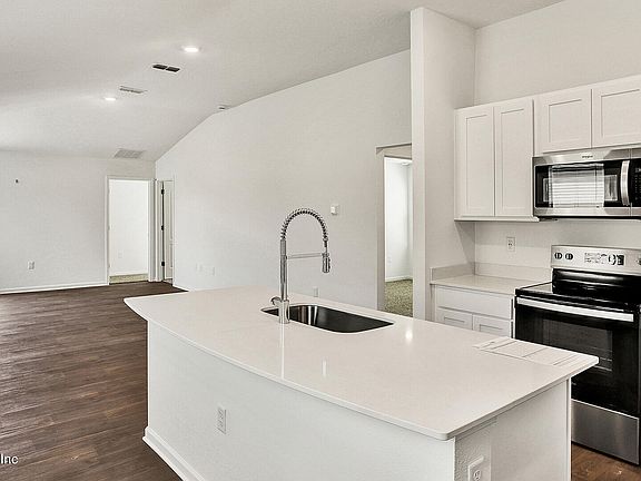 4th image of 4308 HEMLOCK Street