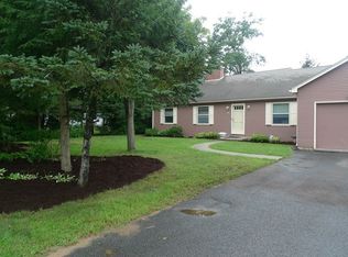 760 Plumtree Rd, Springfield, MA 01118