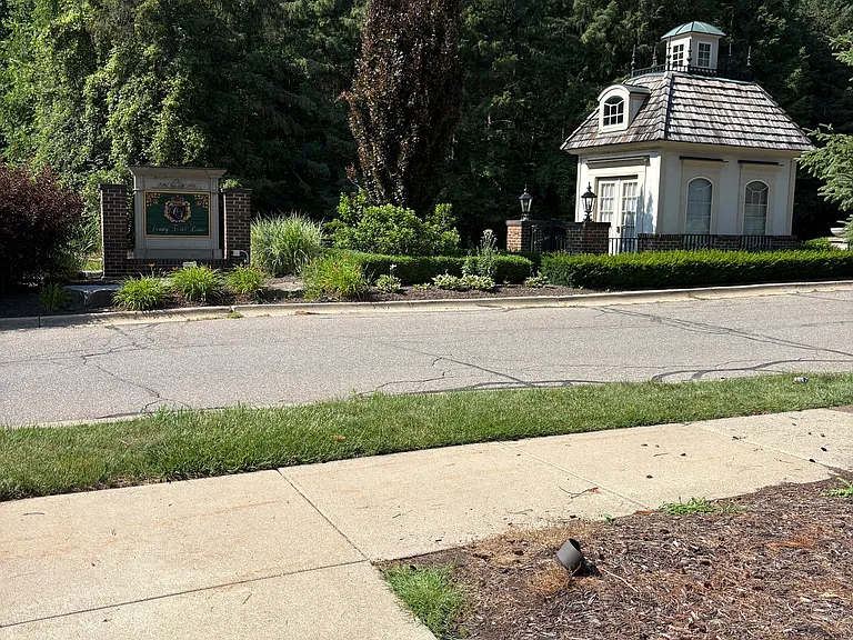 Neighborhood entrance