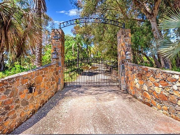 3rd image of 44665 La Cruz Dr