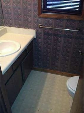 5th image of 1485 S Diane Ct SE