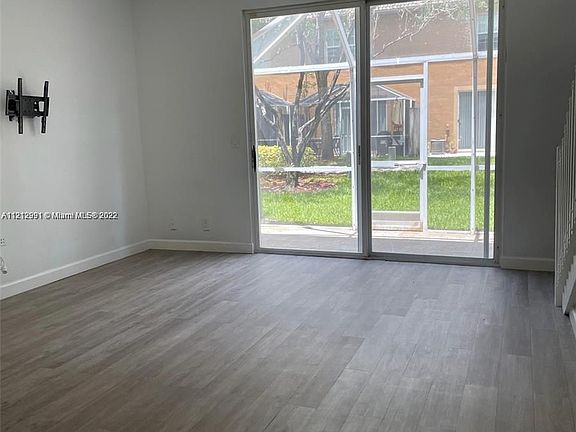 3rd image of 1573 Barcelona Way #4-31