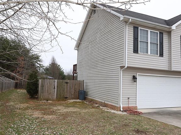 4th image of 327 Russell Springs Dr