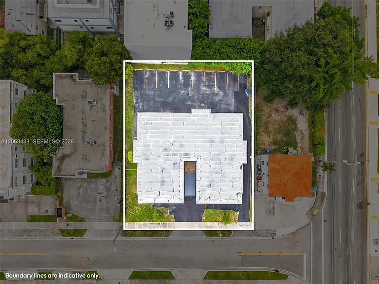 635 SW 7th Ct #5 — Photo 2