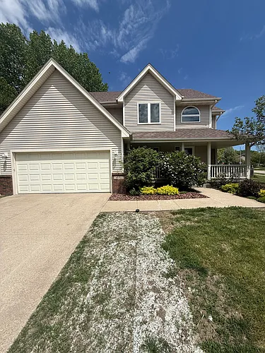 14903 Rosewood Dr Photo 1