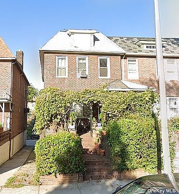 1st image of 68-25 Groton St Floor 1