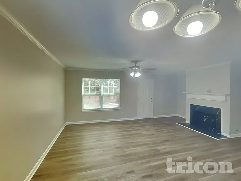 3634 Silver Springs Ct — Photo 2
