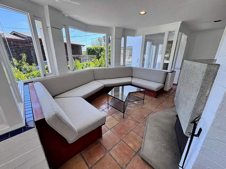 1055 Dyer Pl — Photo 16