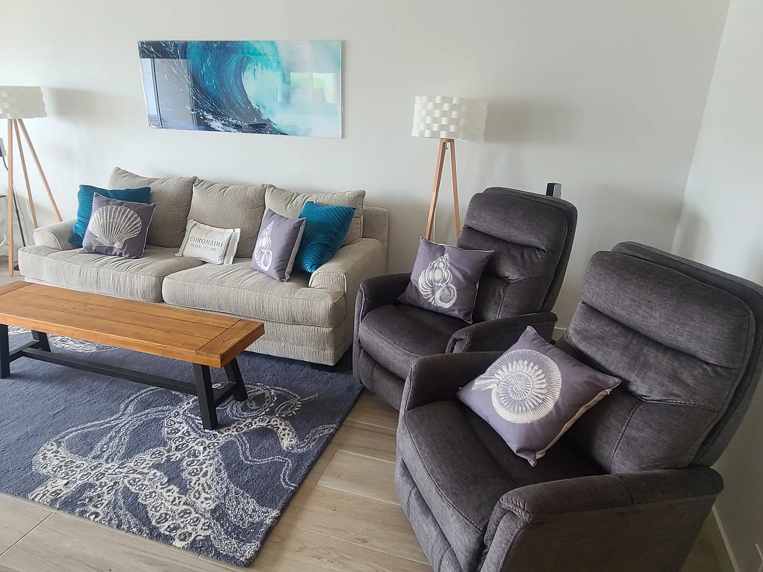 2 bed, 1686 sqft, $5,600 — Photo 2