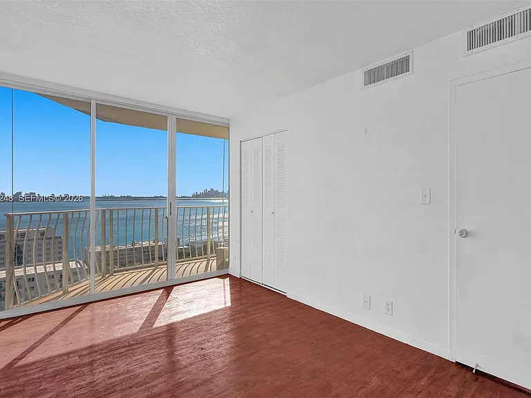 7601 E Treasure Dr #2205 — Photo 12