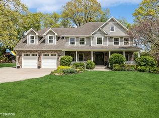 8250 Steepleside Dr, Burr Ridge, IL 60527