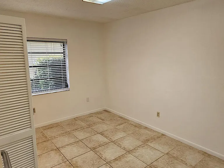 1855 Daytonia Rd — Photo 11