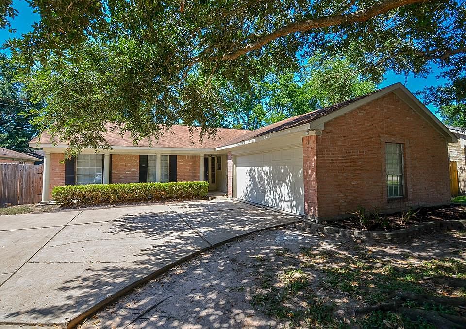 1st image of 22126 Goldstone Dr
