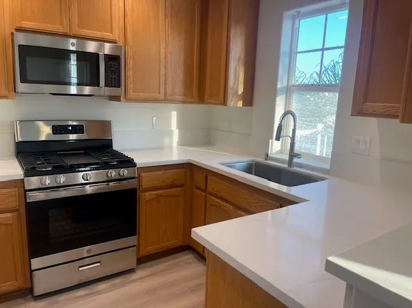 306 2nd St #B, Avila Beach, CA 93424