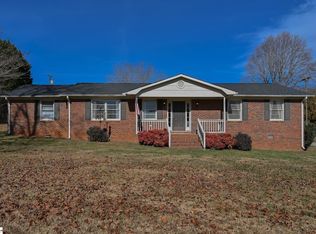 1711 Hanging Rock Rd, Boiling Springs, SC 29316