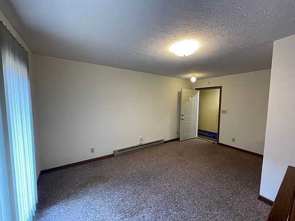 2nd image of 422 Vine St #141