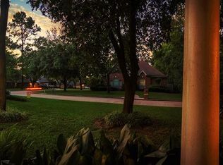 101 Park Mnr, Conroe, TX 77301