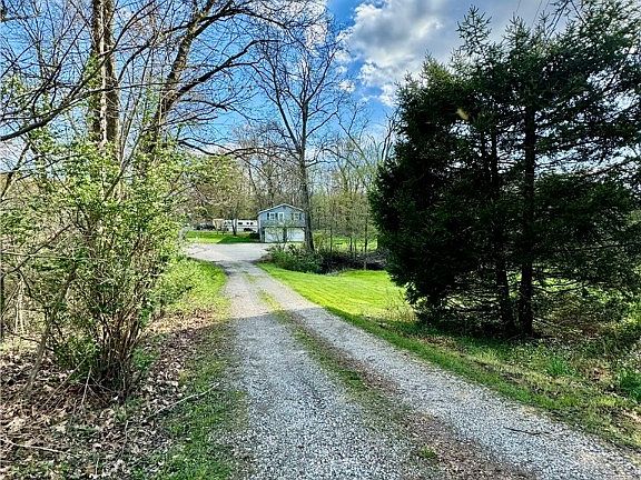 3rd image of 112 Buckhorn Ln #114