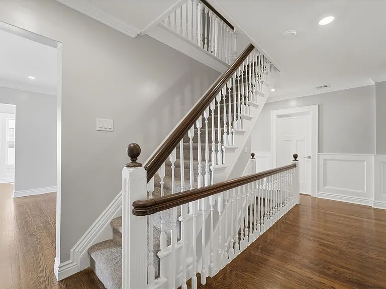150 Ridge Rd #2 — Photo 26