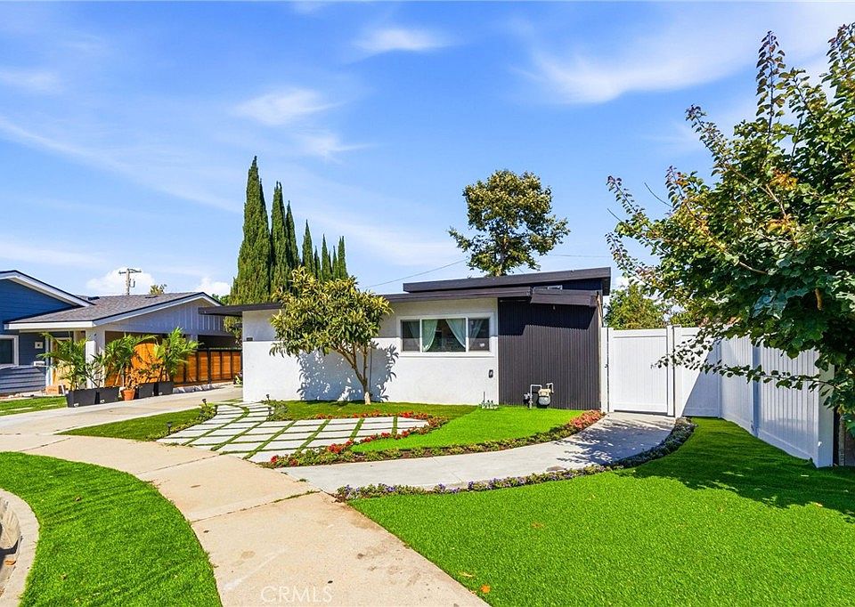 1st image of 24812 Pitcairn Way