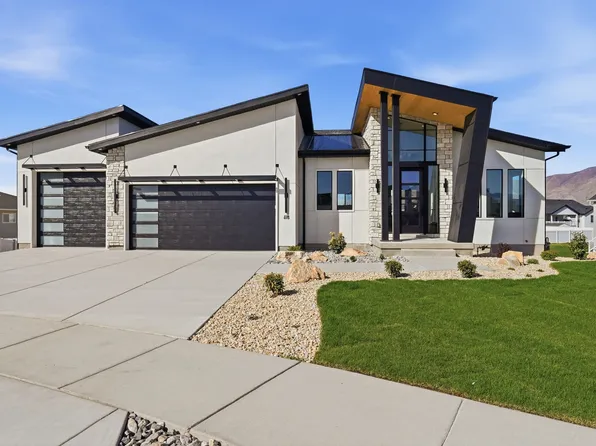 118 W Morning Glory Cir, Tooele, UT 84074