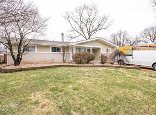 718 Riderwood Dr, Hazelwood, MO 63042